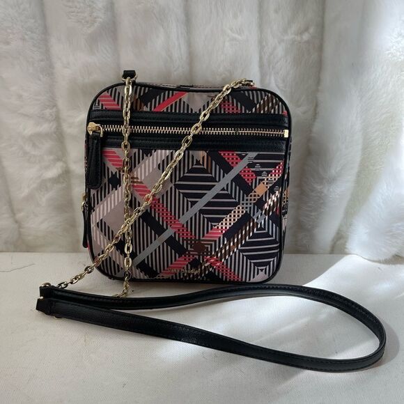 Vera Bradley multi color plaid crossbody bag gold tone chain and hardwares. - Picture 1 of 11